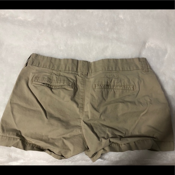 Old Navy khaki shorts - Picture 2 of 2